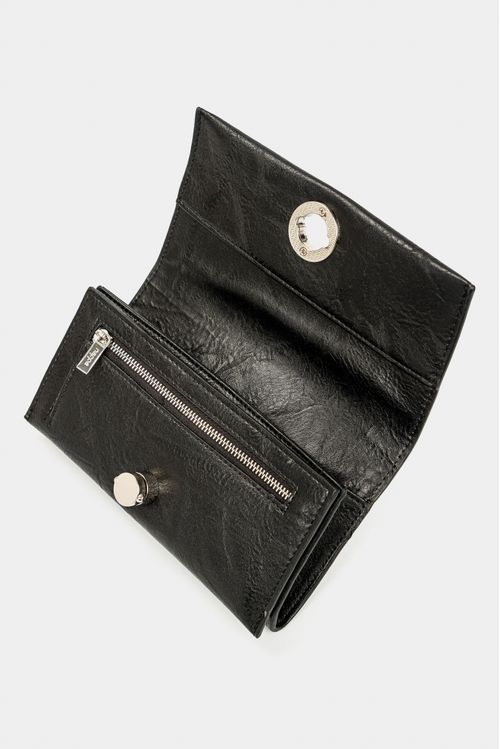 Billetera para mujer tipo portachequera en sintetico de un cuerpos con tapa y herraje metalico