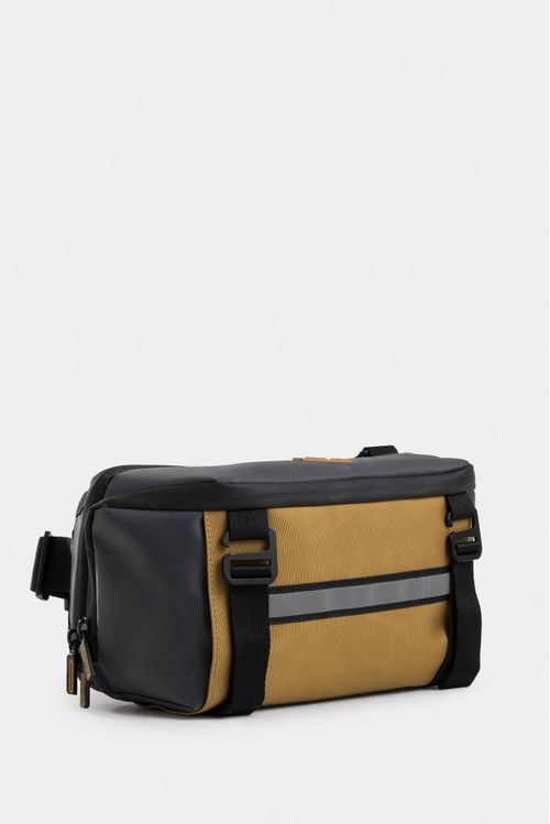 Bolso tipo riñonera y crossbody, grande con multiples bolsillos