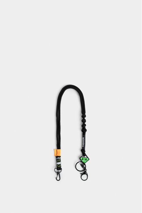 Llavero decorativo negro tipo cuerda casual